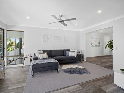 4 Darnay Road, Broadbeach Waters