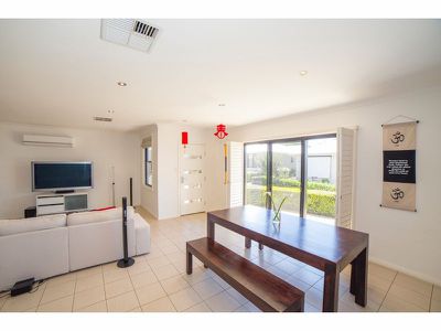 19 / 4 Diane Street, Dubbo