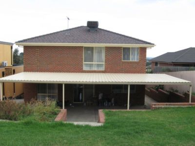 8 Hillcrest Avenue, Narre Warren