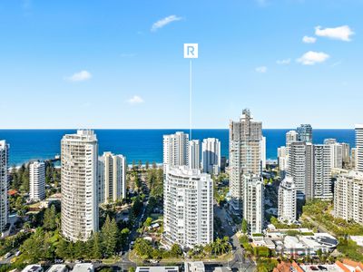 63 / 11-17 Hughes Avenue, Main Beach