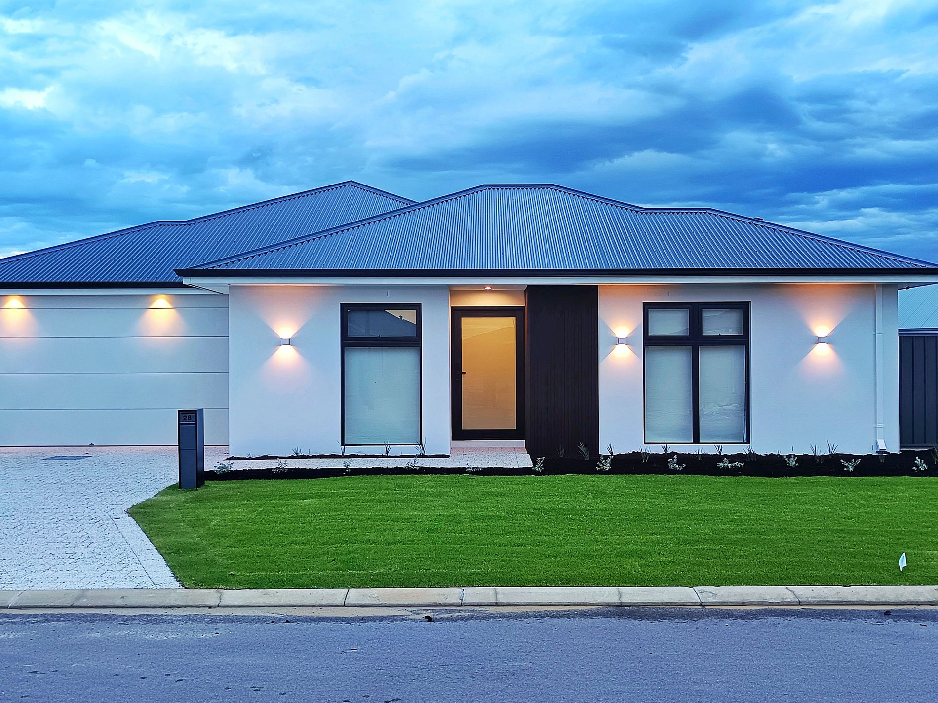 28 Arrowsmith Loop, South Guildford