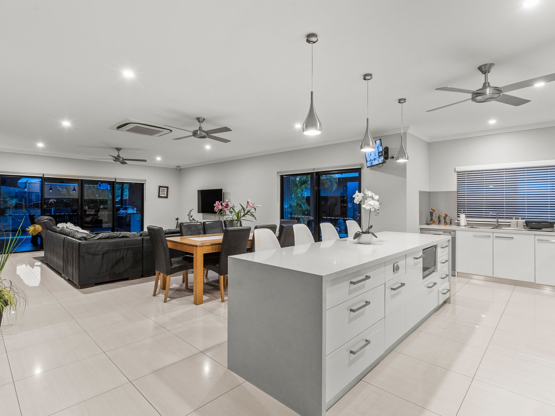 6 Hatoyama View, Bilingurr