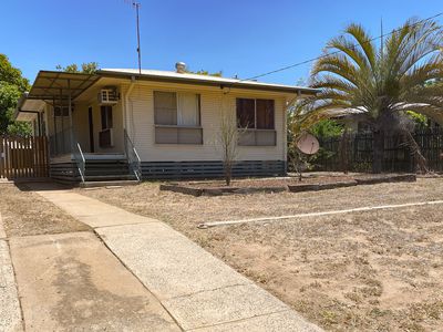 1 Bowen Court, Moranbah