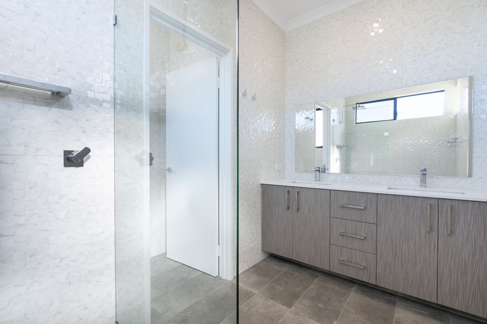 1 / 116 Gloucester Ave, Shoalwater