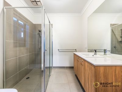 37 Dalhalla Circuit, Clyde North