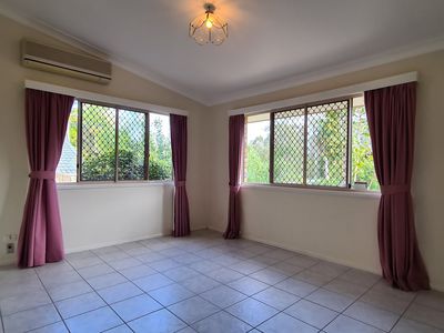 94 Passerine Drive, Rochedale South