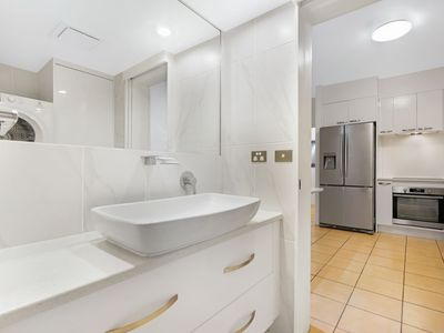 2 / 670-678 Bruce Highway, Woree