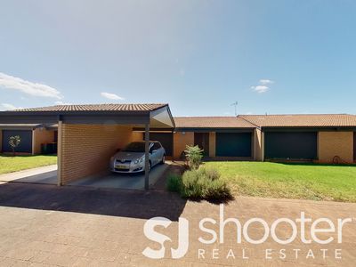6 / 96 Bultje Street, Dubbo