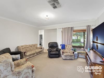 427 Wheelers Lane, Dubbo