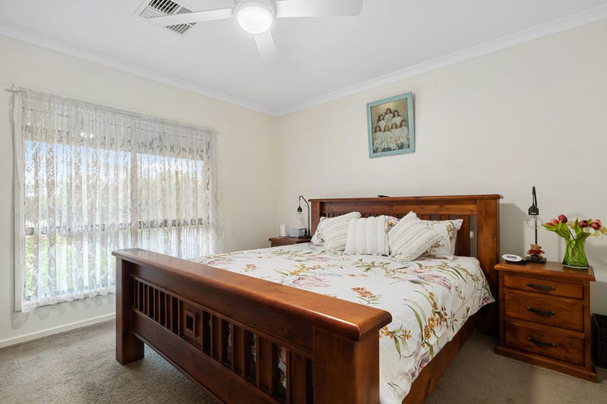 100 Livingstone Street, Avenel