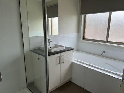 2 / 26 Poplar Street, Newcomb