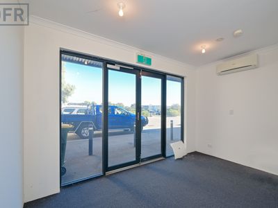 1 / 7 Baling Street, Cockburn Central