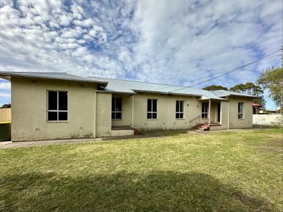 7 MCMORRON STREET, Millicent