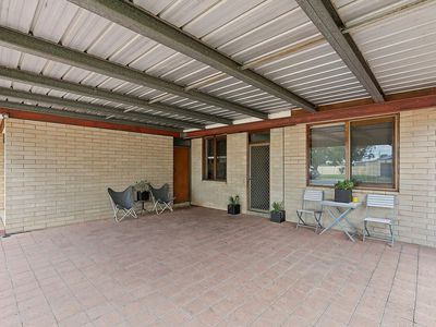 11 Helenor Crescent, Narrandera