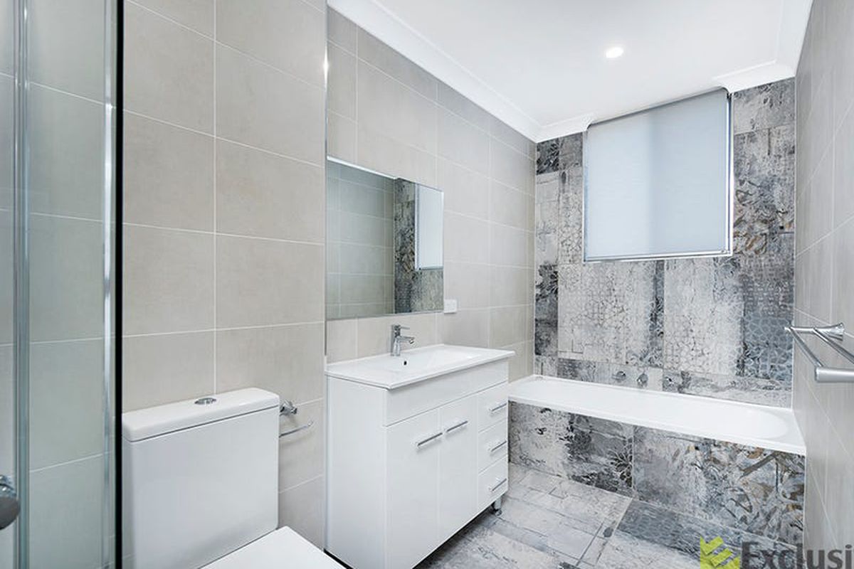 9 / 13 Bortfield Drive, Chiswick