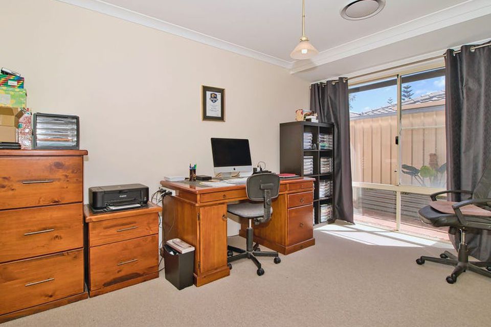 74 Chelmsford Avenue , Port Kennedy