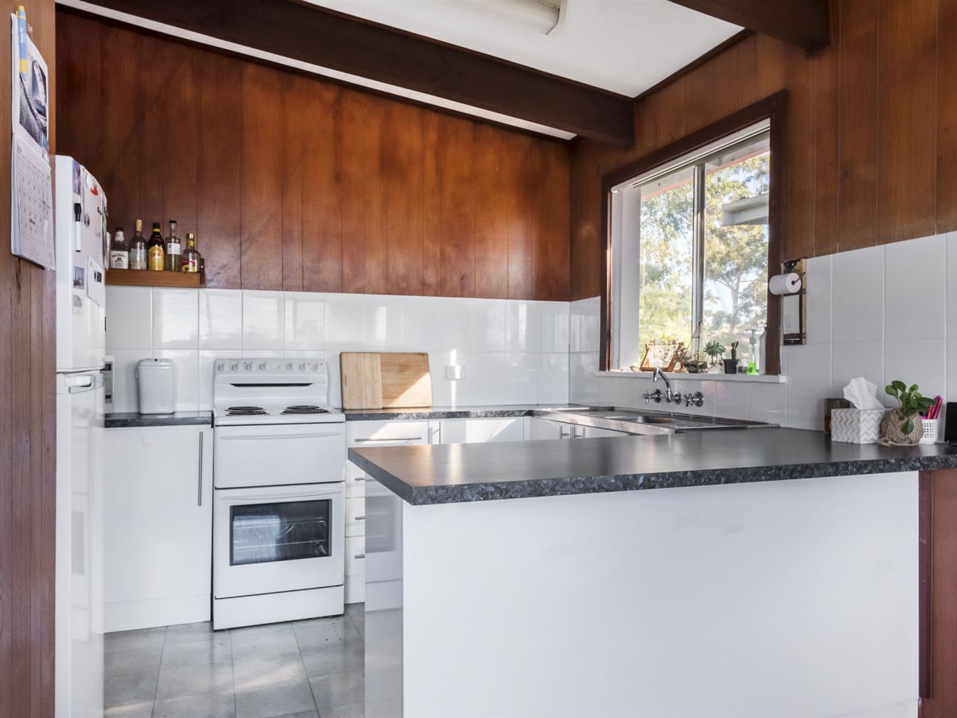 15 Hilltop Crescent, Mollymook