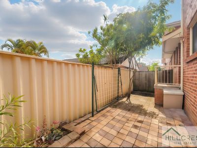 2/96 Kissing Point Road, Dundas