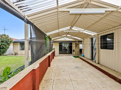 6 Borden Court, Dudley Park