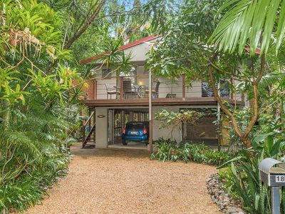 18 Peter Street, South Golden Beach