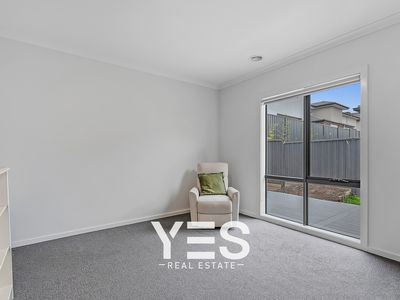 3 Nightfall Avenue, Clyde North