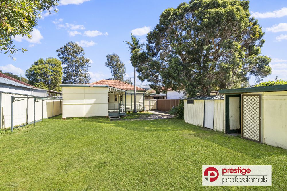 74 Moorebank Avenue, Moorebank