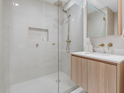 302 / 949 Gold Coast Highway, Palm Beach