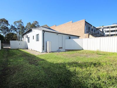 82 The Horsley Drive, Carramar