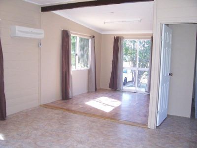 4 OXFORD STREET, Charters Towers City