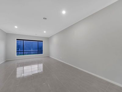 10 Portia Circuit, Clyde North