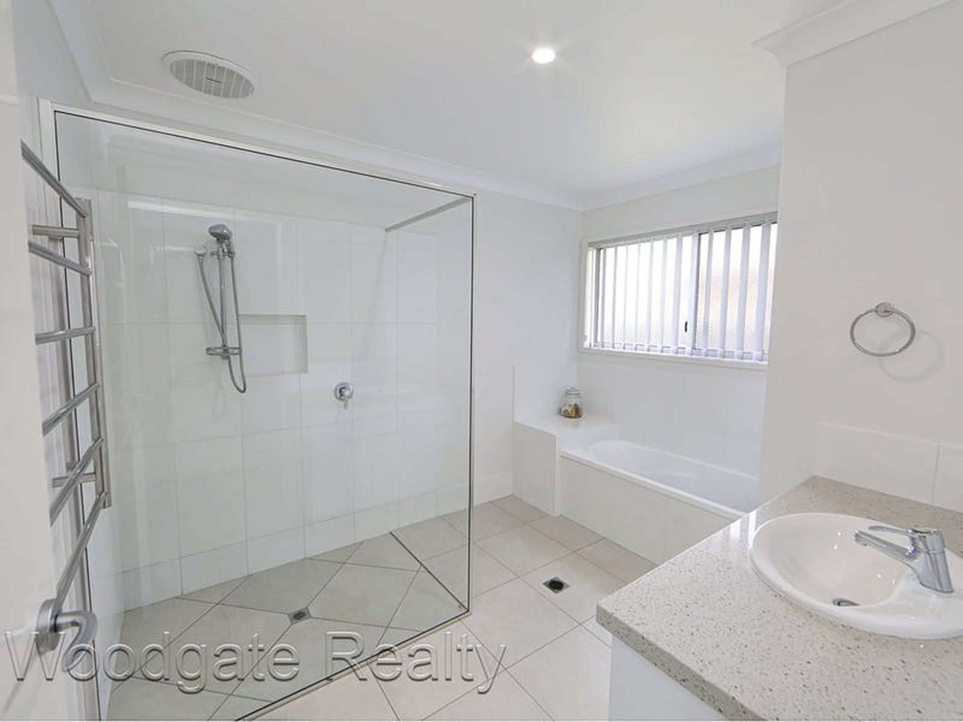 5 Honeyeater Ct, Woodgate