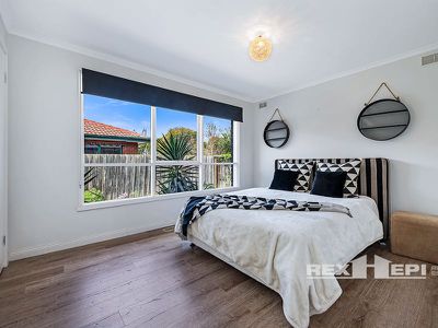 Unit 1 / 6 Matthew Court, Hampton Park