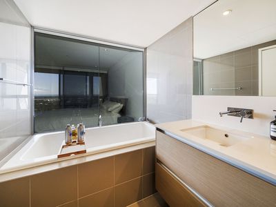 1806 / 96 Bow River Crescent, Burswood
