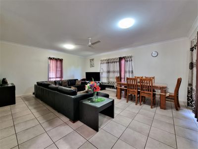 9 Antonia Close, Atherton