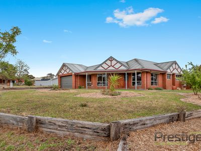 2 Simone Road, Bacchus Marsh