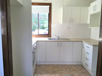 2 / 4 Commonwealth Avenue, Burrill Lake