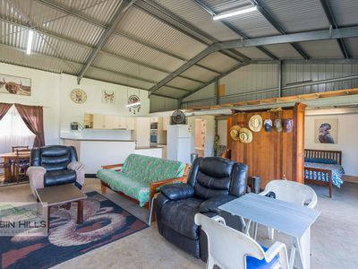 876  Green Pigeon Road, Green Pigeon