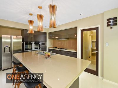 4 Conlan Court, Augustine Heights