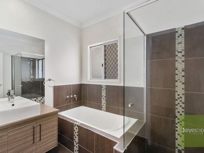 14 Ashmore Crescent, Burdell