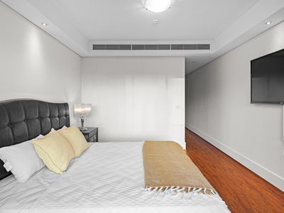 901 / 108 Terrace Road, East Perth