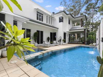 22 Lakeside Drive, Peregian Springs