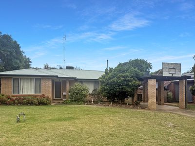 6 Jacaranda Street, Forbes