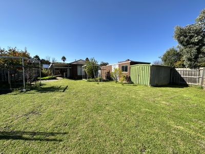 10 Britten Court, Bundoora