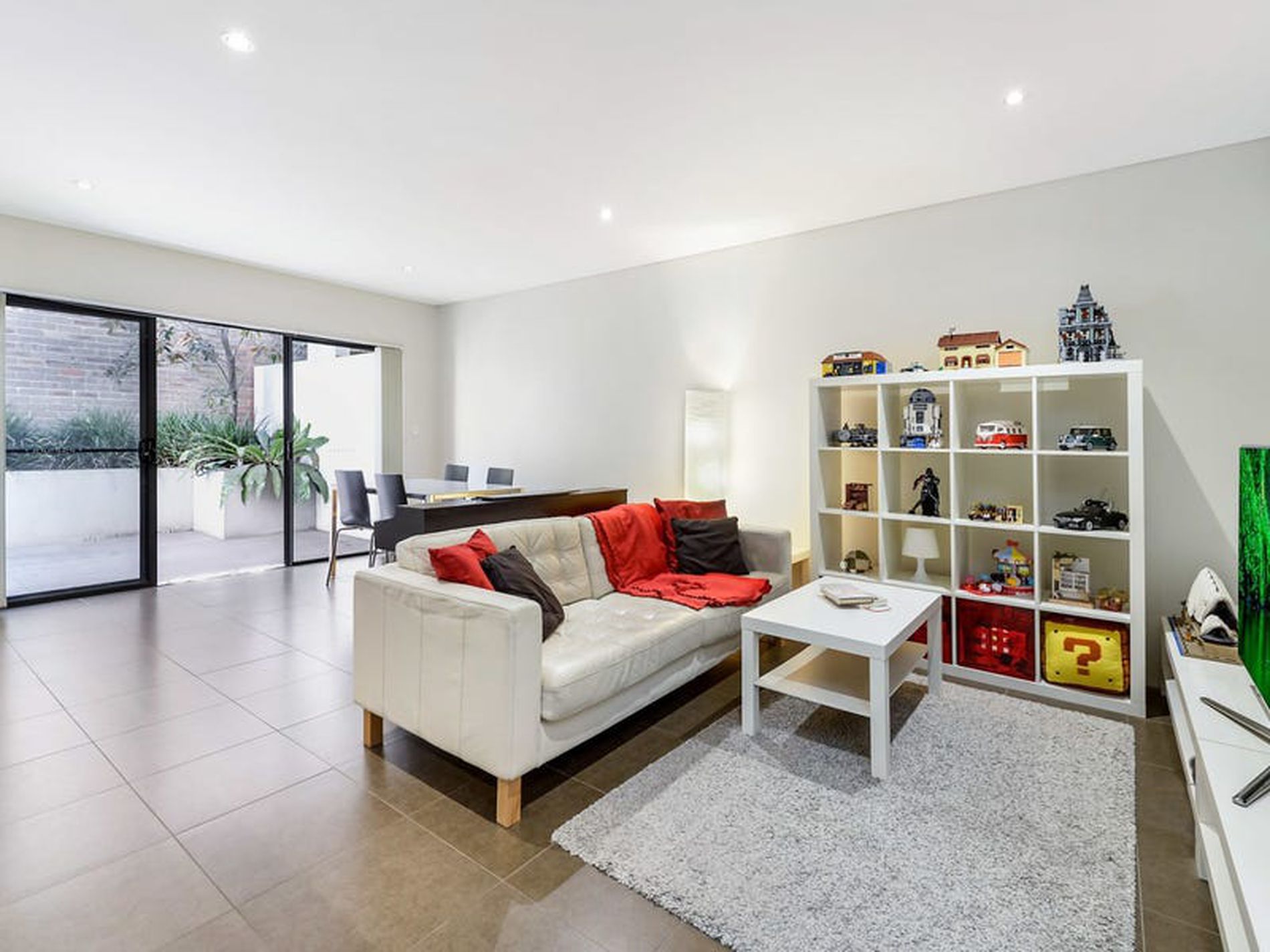 2 / 951-953 Botany Road, Rosebery