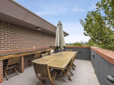Unit 4 / 64-66 Riversdale Road, Hawthorn