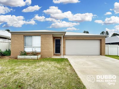 30 Apsley Crescent, Dubbo