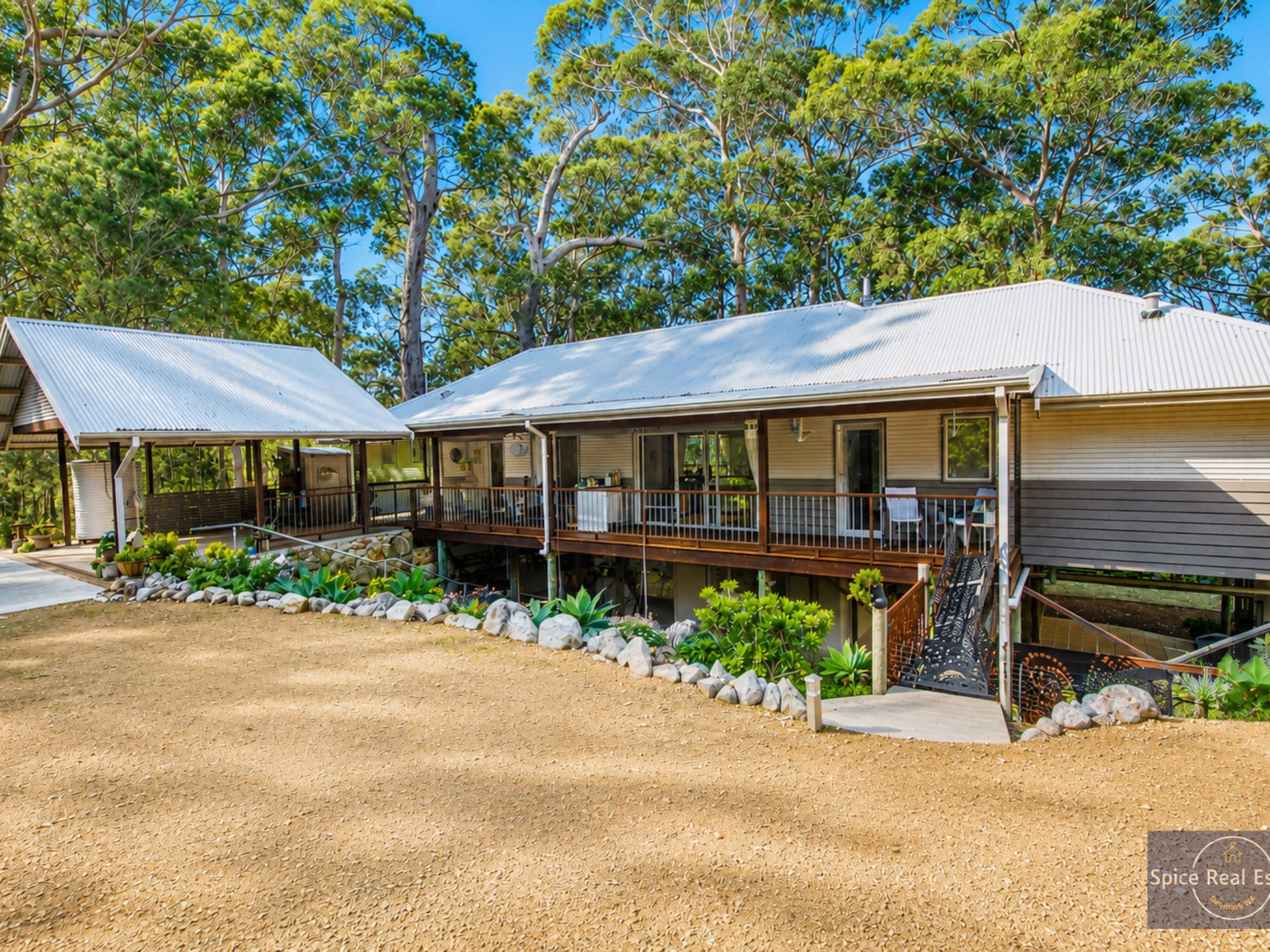 12 Pember Road East, Ocean Beach