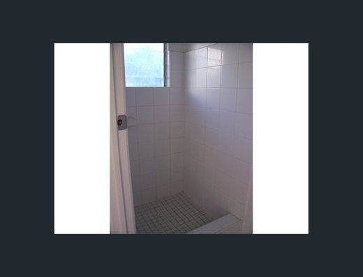 Cosy 2 bedroom home located in a great location image 9