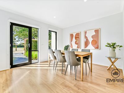 4 Plenty Way, Cranbourne North