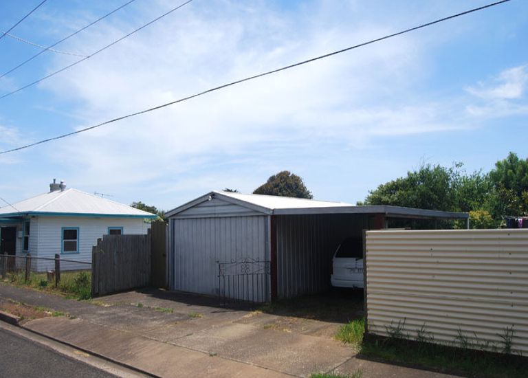 8 Portland Crt, Portland